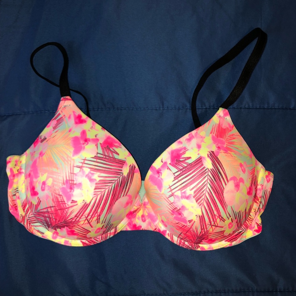 ✨EUC PINK Push-Up Bra